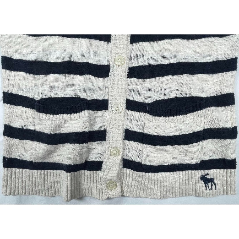 Vintage Abercrombie & Fitch Cardigan Sweater with Pockets Cream/Navy Size Small - Picture 5 of 5